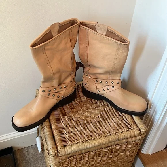 We The Free Janey Engineer Boots Size 10 NEW